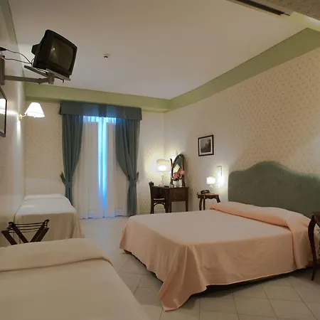 Loreley Hotell 3*